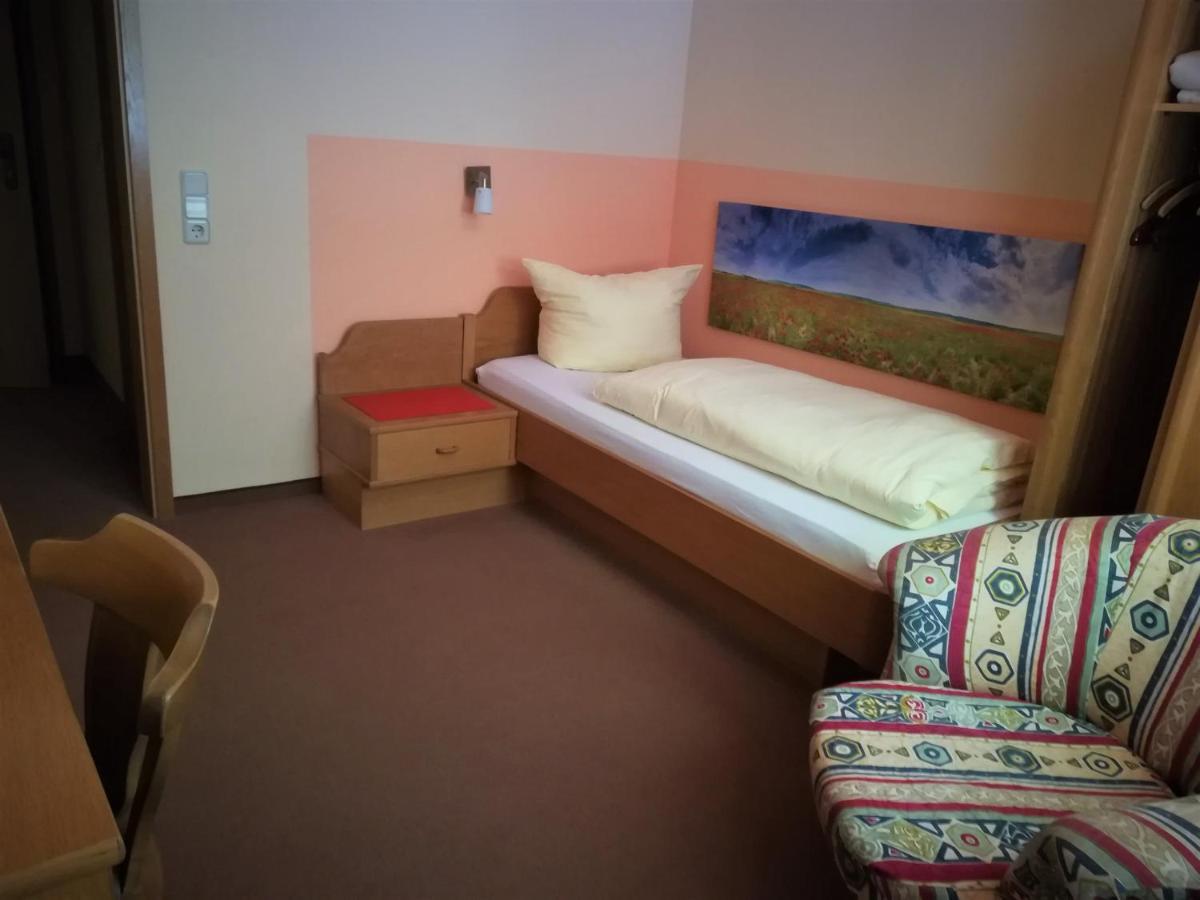 Landgasthof Schwarz Windsbach Bagian luar foto