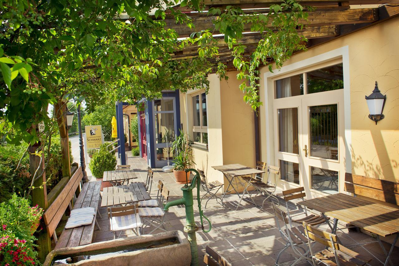 Landgasthof Schwarz Windsbach Bagian luar foto