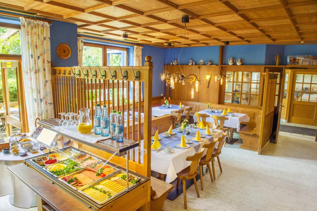 Landgasthof Schwarz Windsbach Bagian luar foto